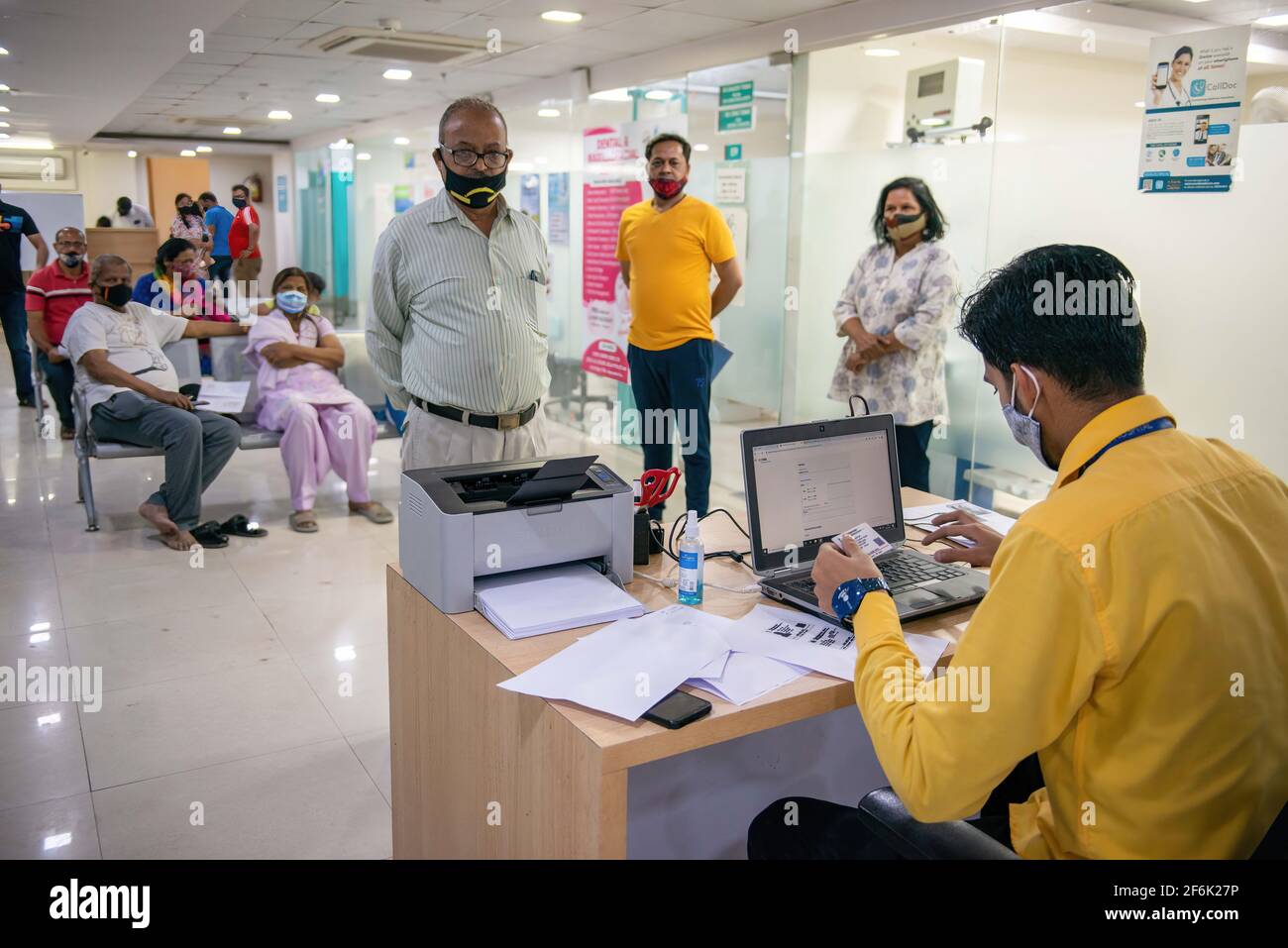 Navin hospital vaishali hires stock photography and images Alamy