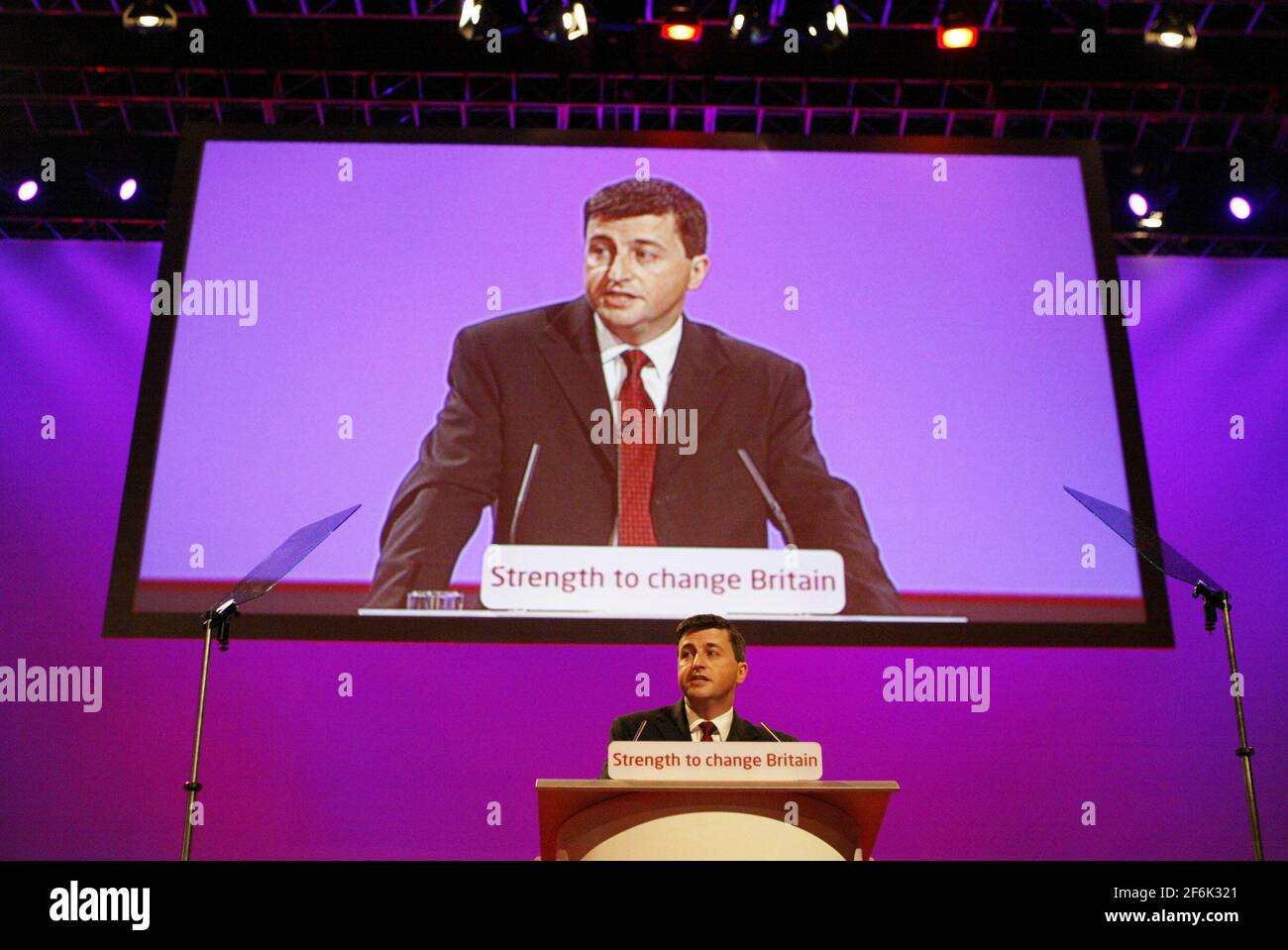 Labour party conf in Bournemouth... Gordon Brown listens to Duoglas Alexander   pic David Sandison Stock Photo