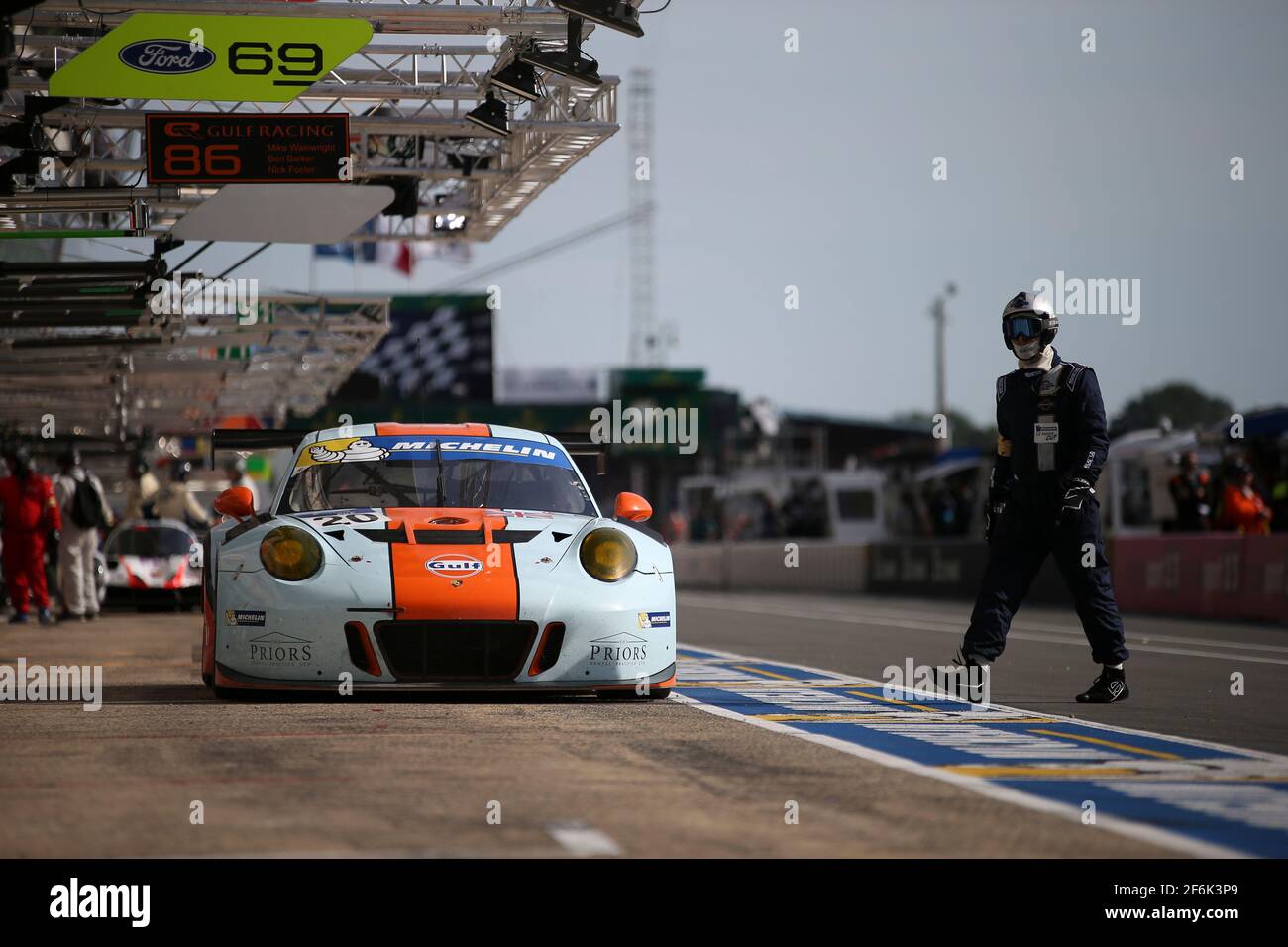 Gulf racing uk hi-res stock photography and images - Alamy