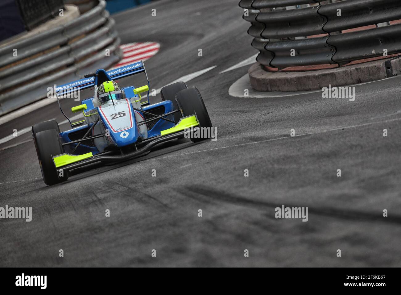 25 PANKIEWICZ Julia (pol) Renault FR 2.0L team Mark Burdett motorsport