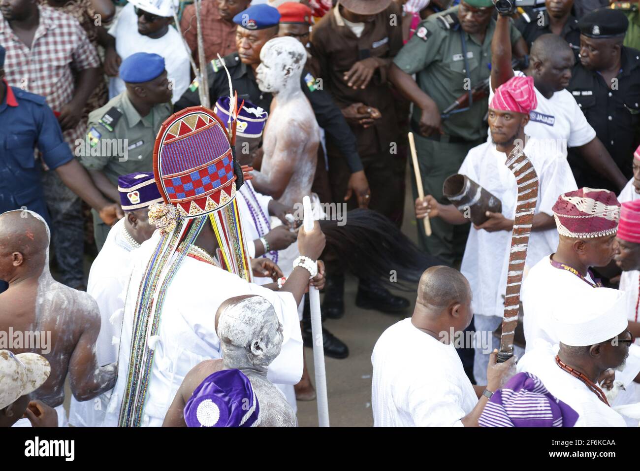 Ooni of Ife, Oba Adeyeye Enitan Ogunwusi wears Ade Aare crown as he prays for the people during the Olojo Festival, Osun State, Nigeria. Stock Photo