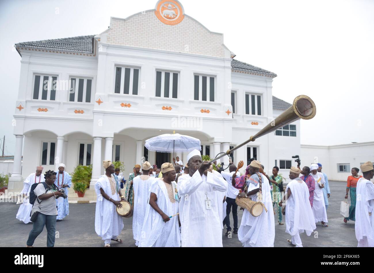 The arrival of Ooni to the venue of Olojo Festival after his seven-day seclusion to commune with the ancestors for the welfare of the people. Stock Photo