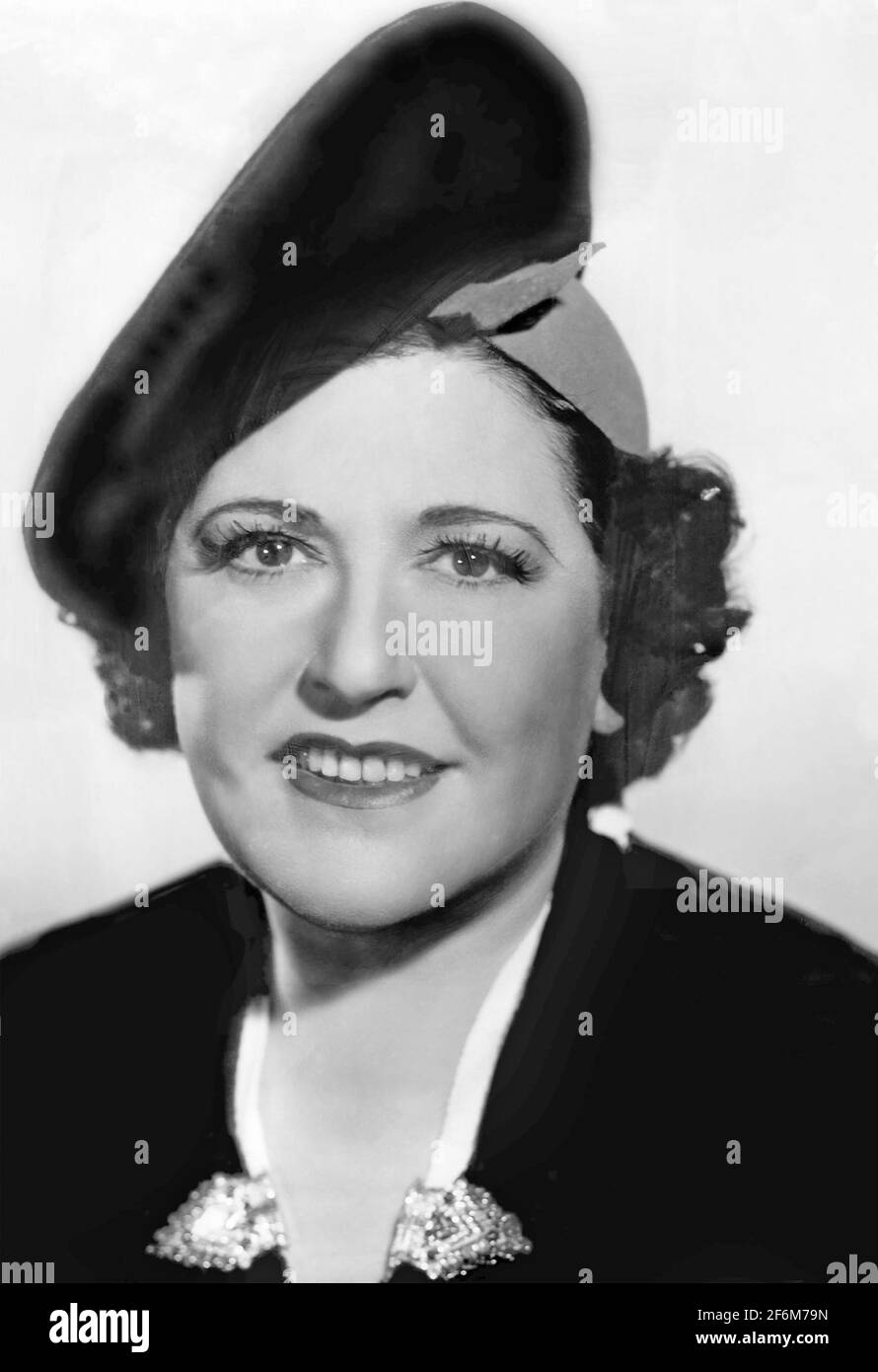 LOUELLA PARSONS (1881-1972) American film columnist and screenwriter about 1945 Stock Photo