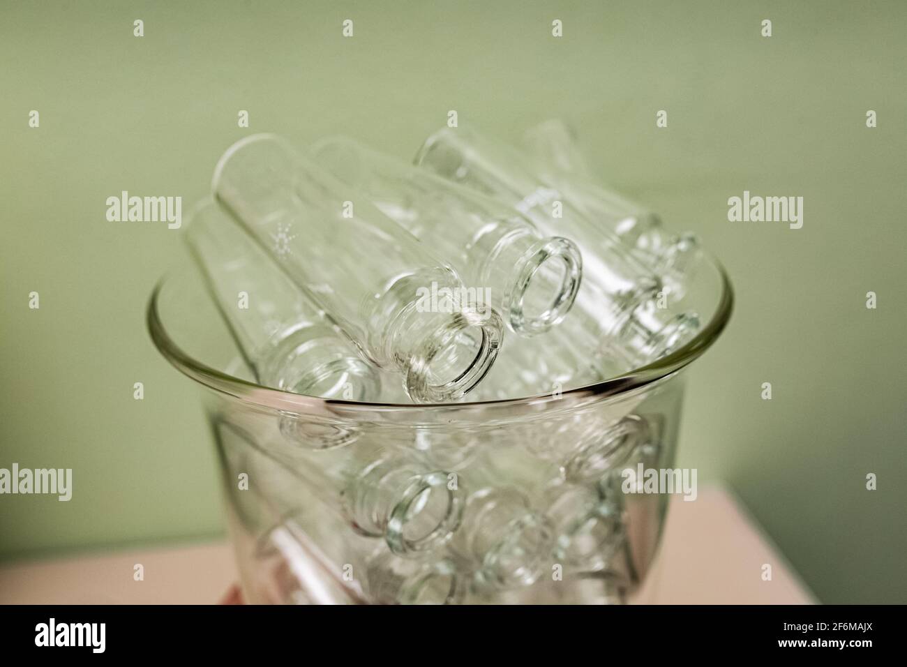 The Clean lab utensils Stock Photo - Alamy