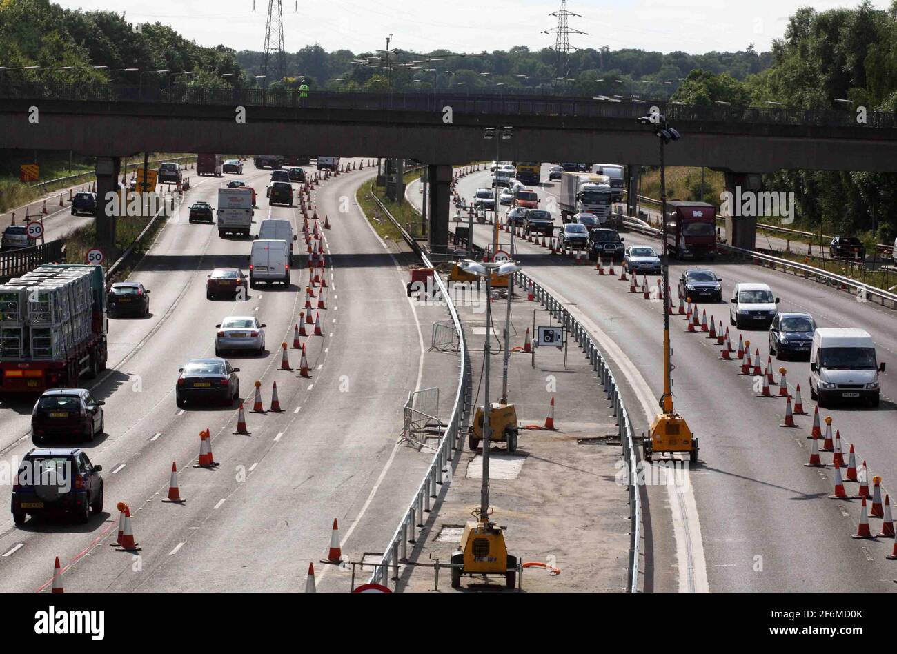Junction 25 m25 motorway hi-res stock photography and images - Alamy