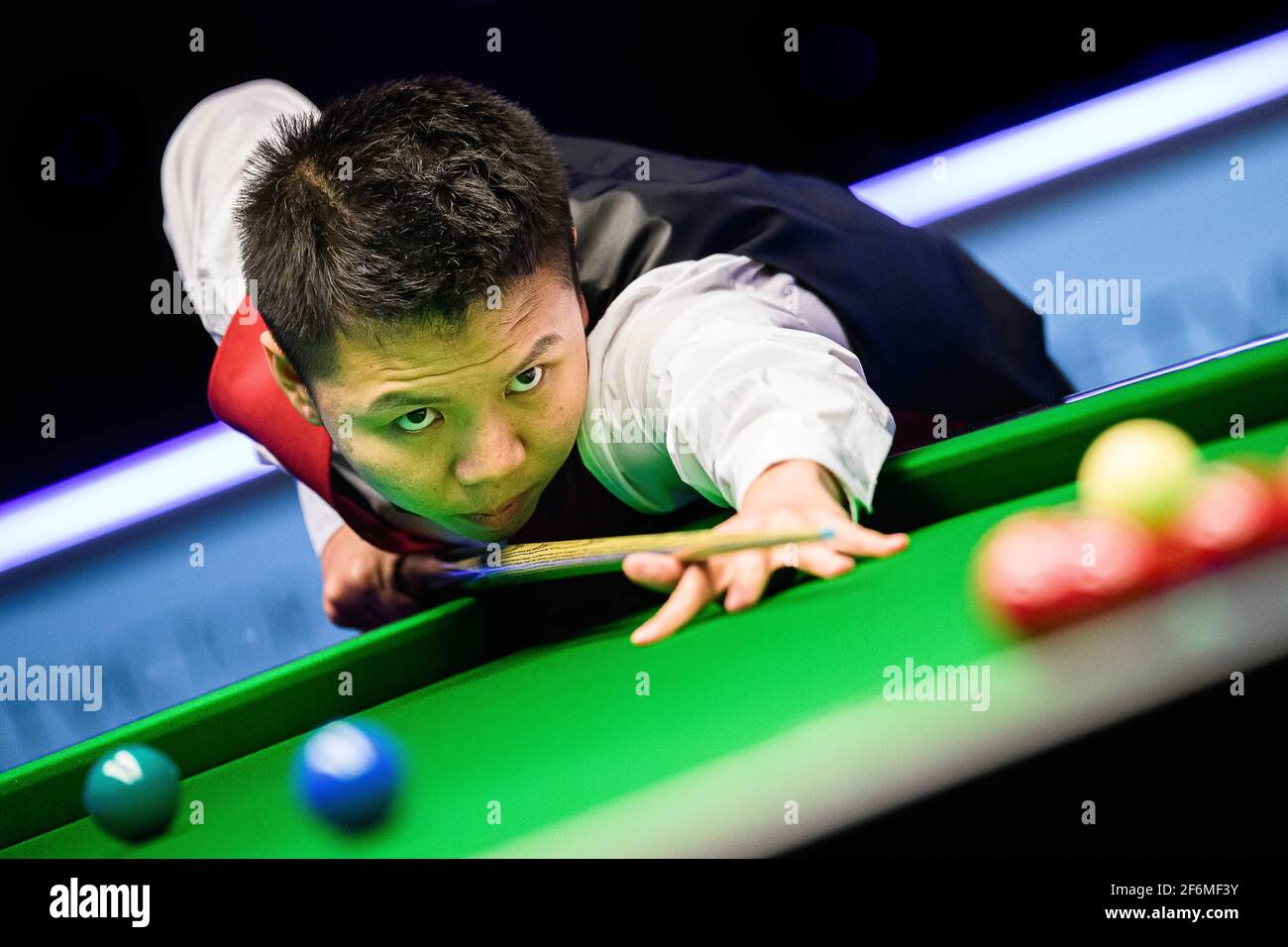 Zhou yuelong snooker hi-res stock photography and images