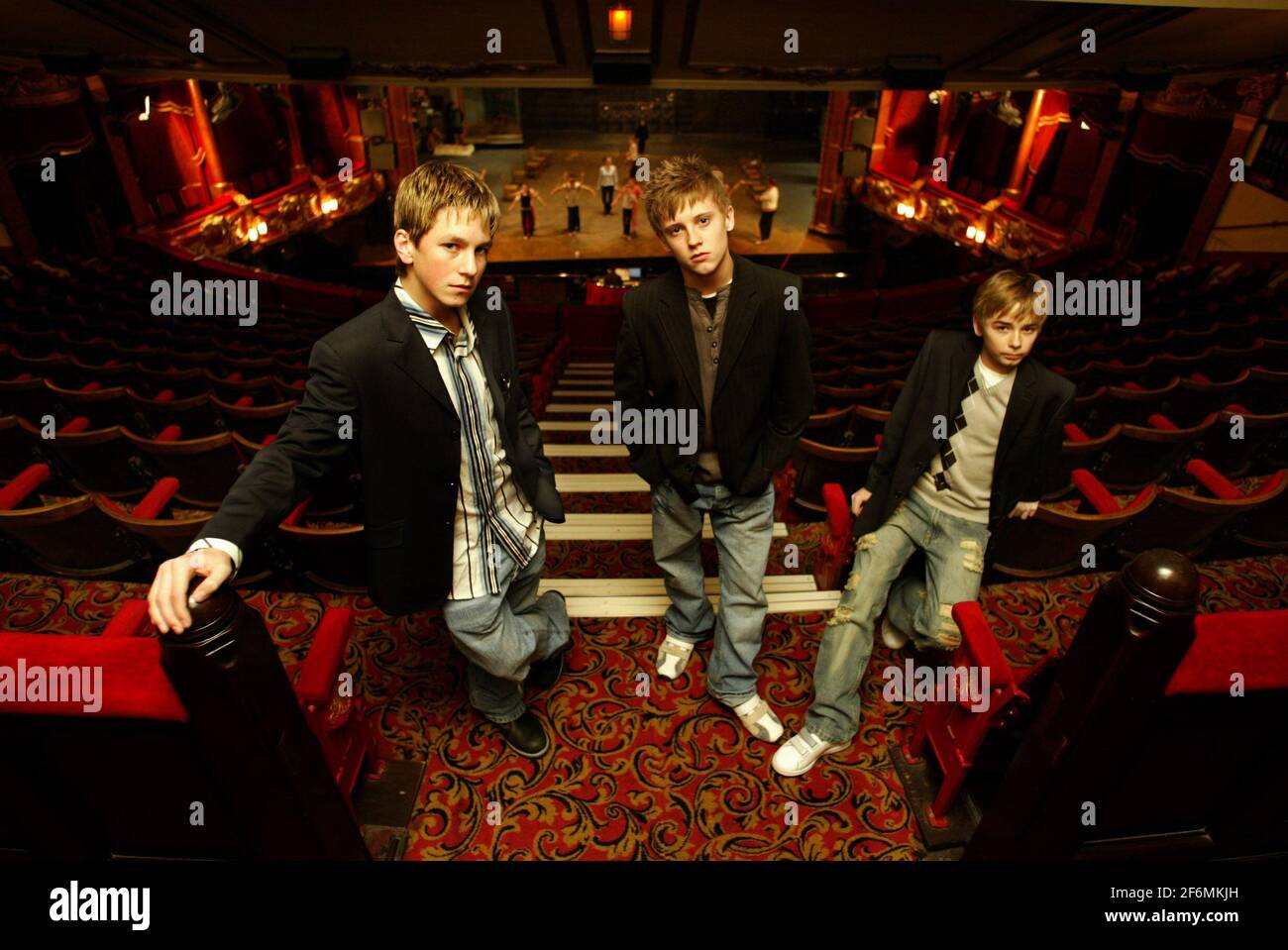Three Billy Elliots.....James Lomas(rt), Liam Mower(rt) and George Maguire(middle) in the Victoria Palace Theatre in London.pic David Sandison 31/1/2006 Stock Photo