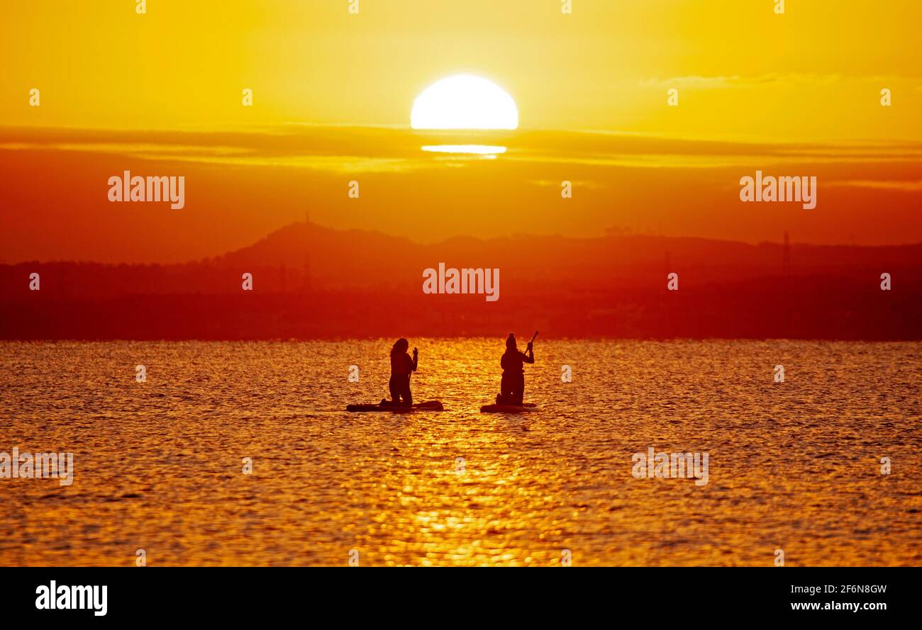 Portobello, Edinburgh, Scotland, UK weather. 2nd April 2021. Good