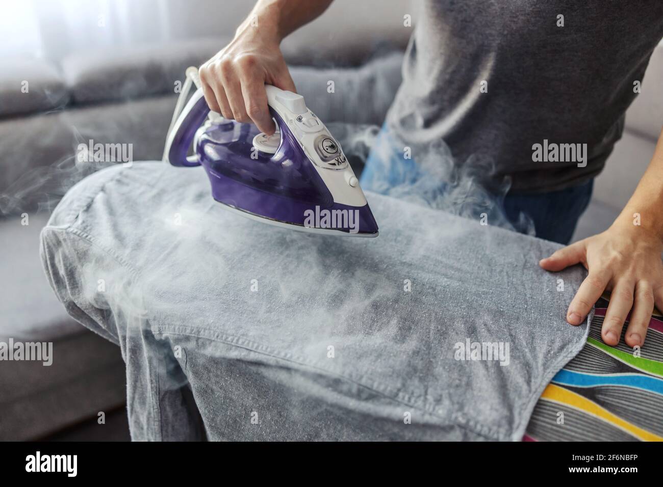 Family doing household chores hi-res stock photography and images - Alamy