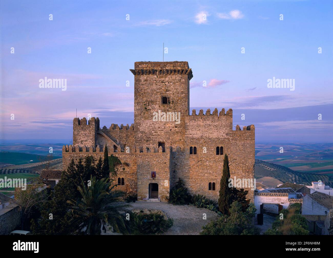 CASTILLO DE ORIGEN ARABE - SIGLO XIV. Location: CASTILLO. ESPEJO. CORDOBA. SPAIN. Stock Photo