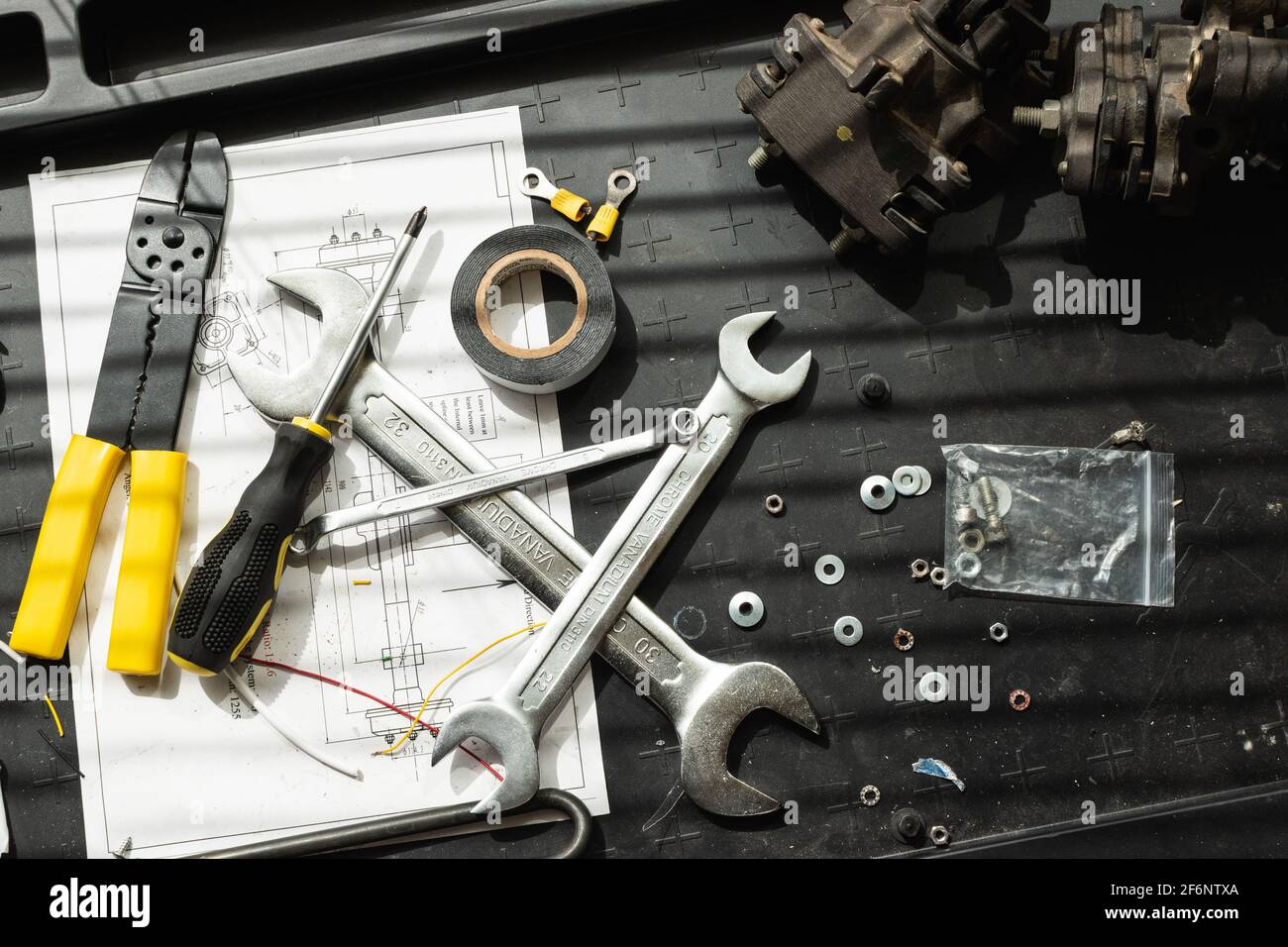 Messy Instruments Set working instrument in hi-res stock photography and images - Alamy