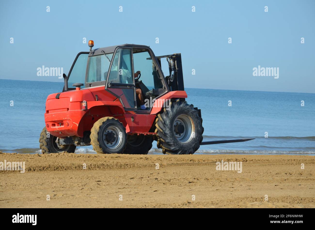 Bagger strand hi-res stock photography and images - Alamy
