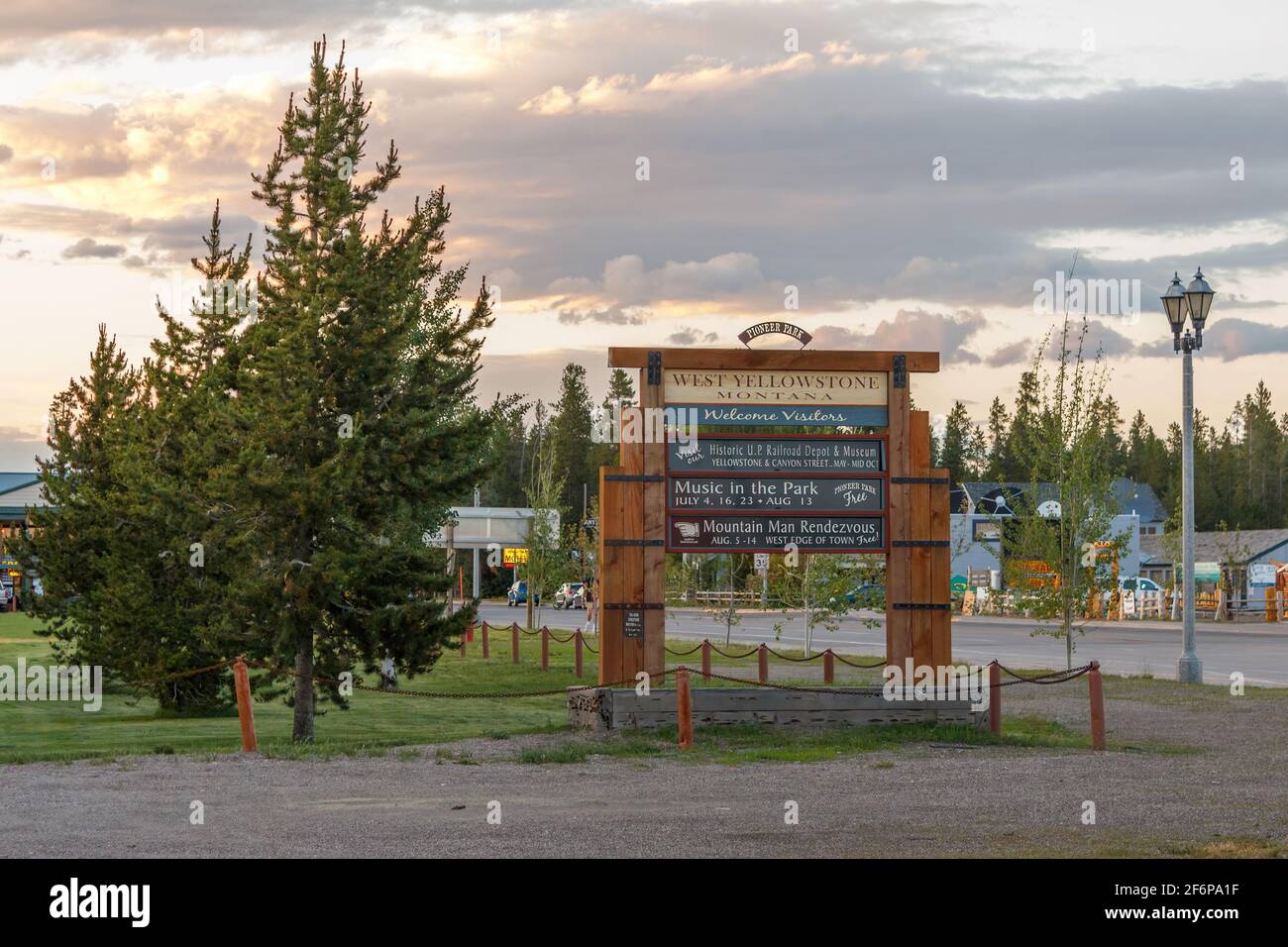 Sign west entrance yellowstone national hires stock photography and