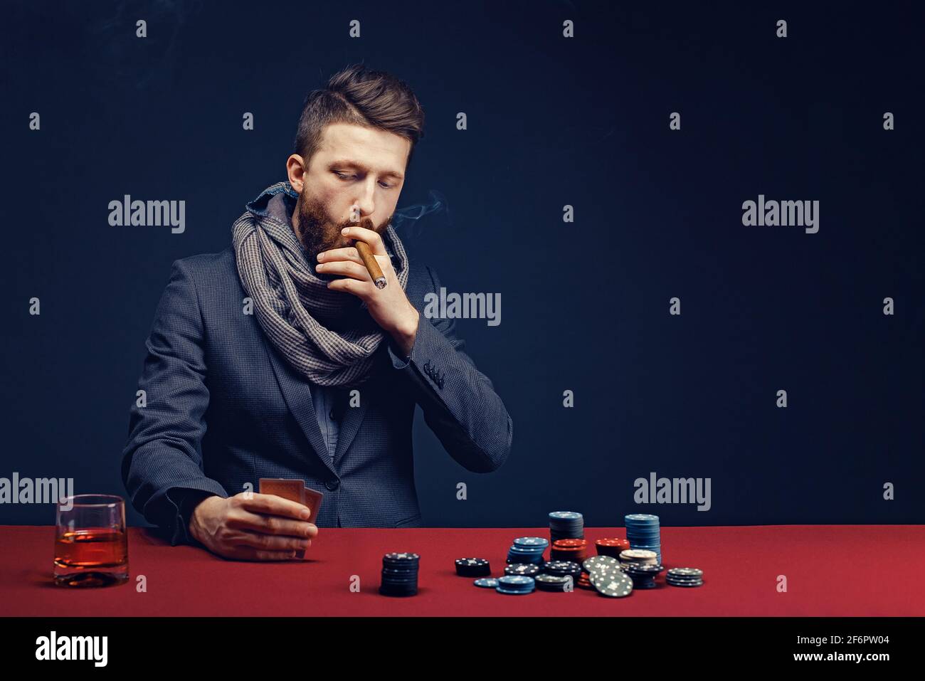 Professional poker player hi-res stock photography and images - Page 10 -  Alamy