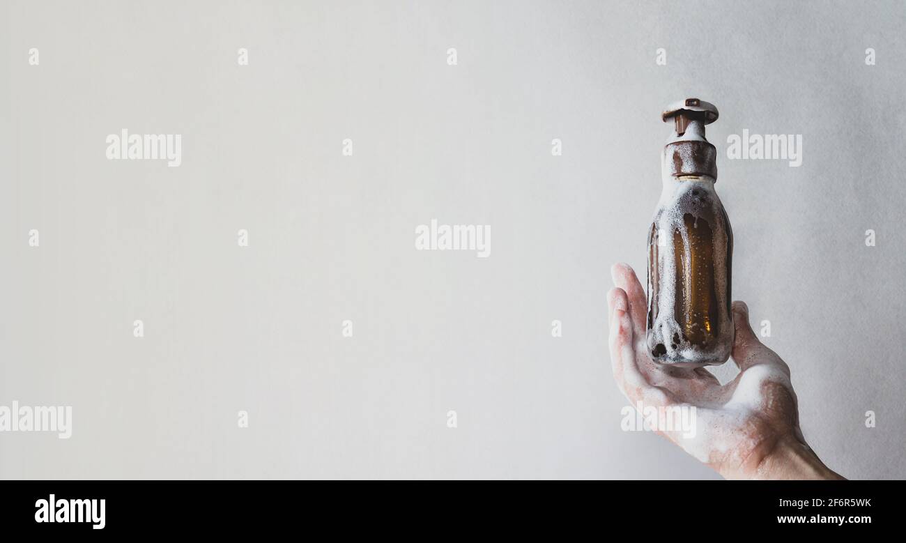 Woman Lather Shampoo High Resolution Stock Photography and Images - Alamy