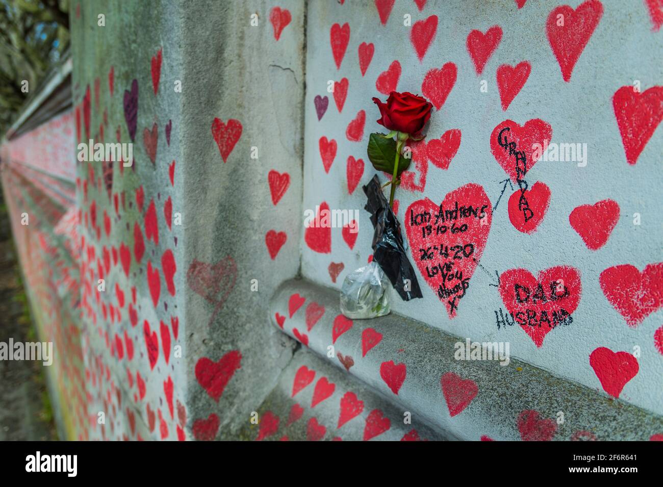 London, UK. The national Covid Memorial Wall outside St Thomas' Hospital. 02nd Apr, 2021. Credit: Guy Bell/Alamy Live News Stock Photo