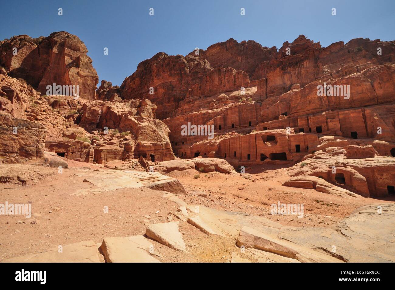 Lion fountain petra hi-res stock photography and images - Alamy