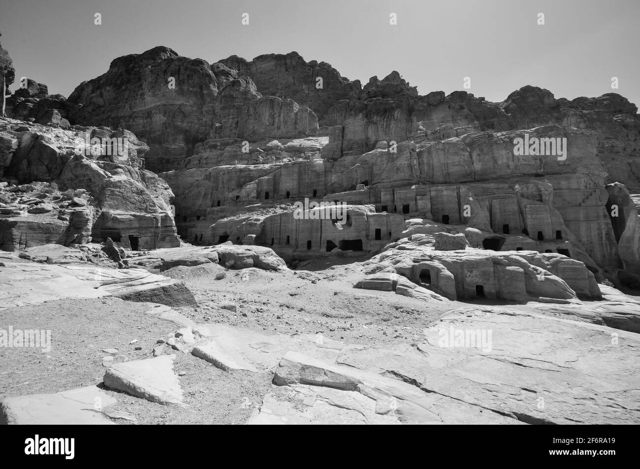 Petra jordan camel view Black and White Stock Photos & Images - Alamy