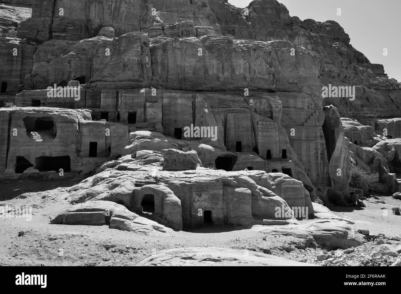 Petra jordan camel view Black and White Stock Photos & Images - Alamy