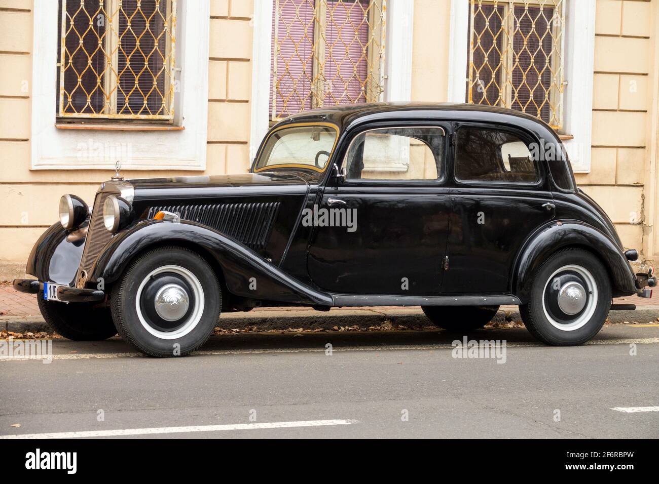 Oldtimer car hi-res stock photography and images - Alamy