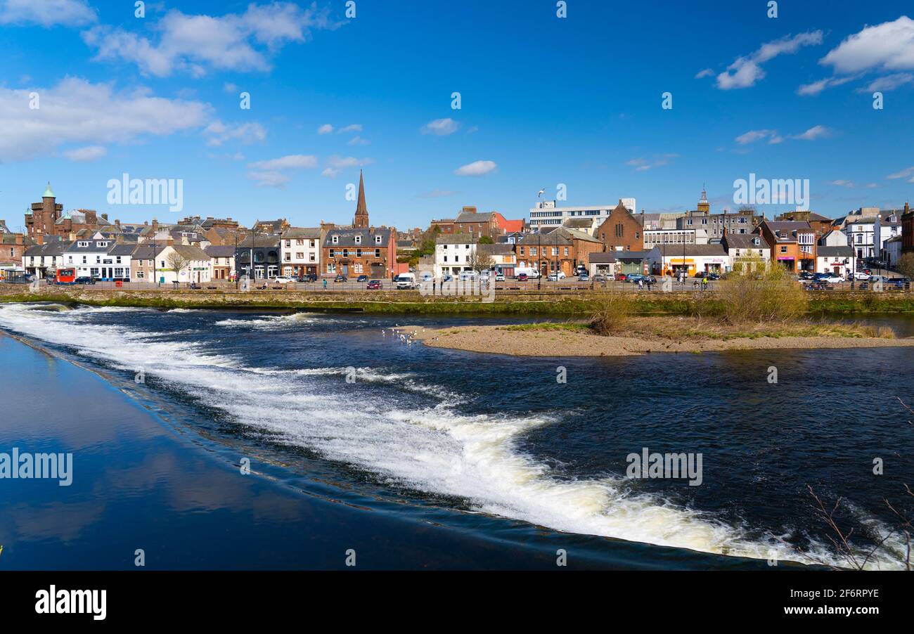 View of weir in River Nith in Dumfries in Dumfries and  Galloway, Scotland, UK Stock Photo