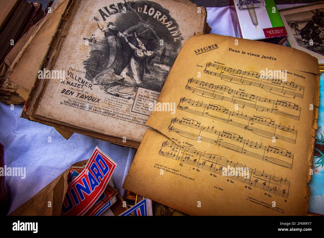 second hand musical score booklets, France, Nouvelle Aquitaine, Gironde, on the sunday flea market on Place Saint Michel, at Bordeaux. Stock Photo