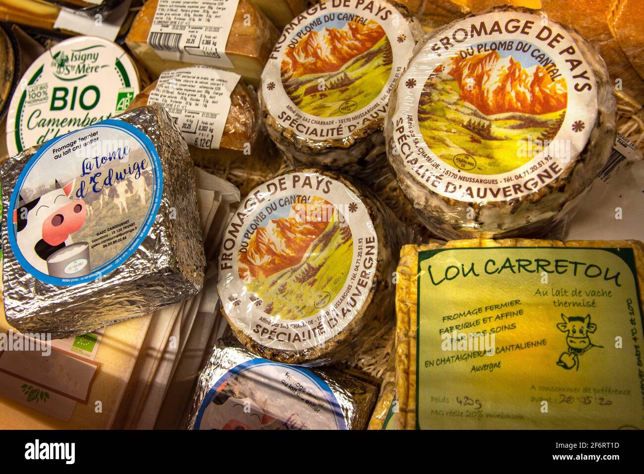 Fraance, Centre, Auvergne,  Food: France, the country with more than 400 different cheeses, Here some of central France, Auvergne region. Stock Photo