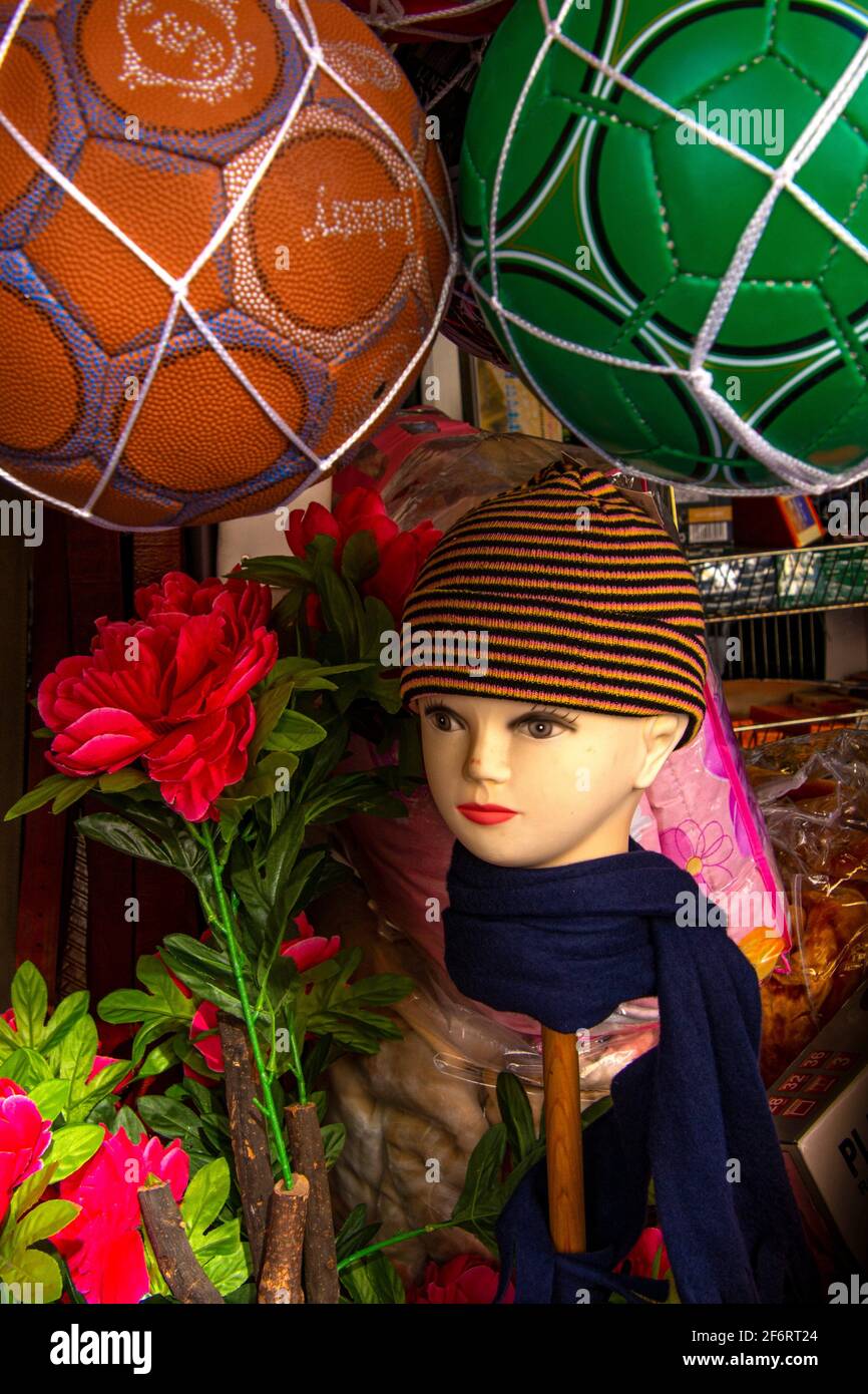 France, Nouvelle Aquitaine, Gironde,  a bazar at the multi, ethnic area of saint Michel, at Bordeaux. Stock Photo