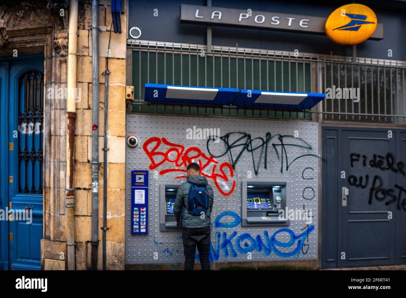 Post office france hi-res stock photography and images - Alamy