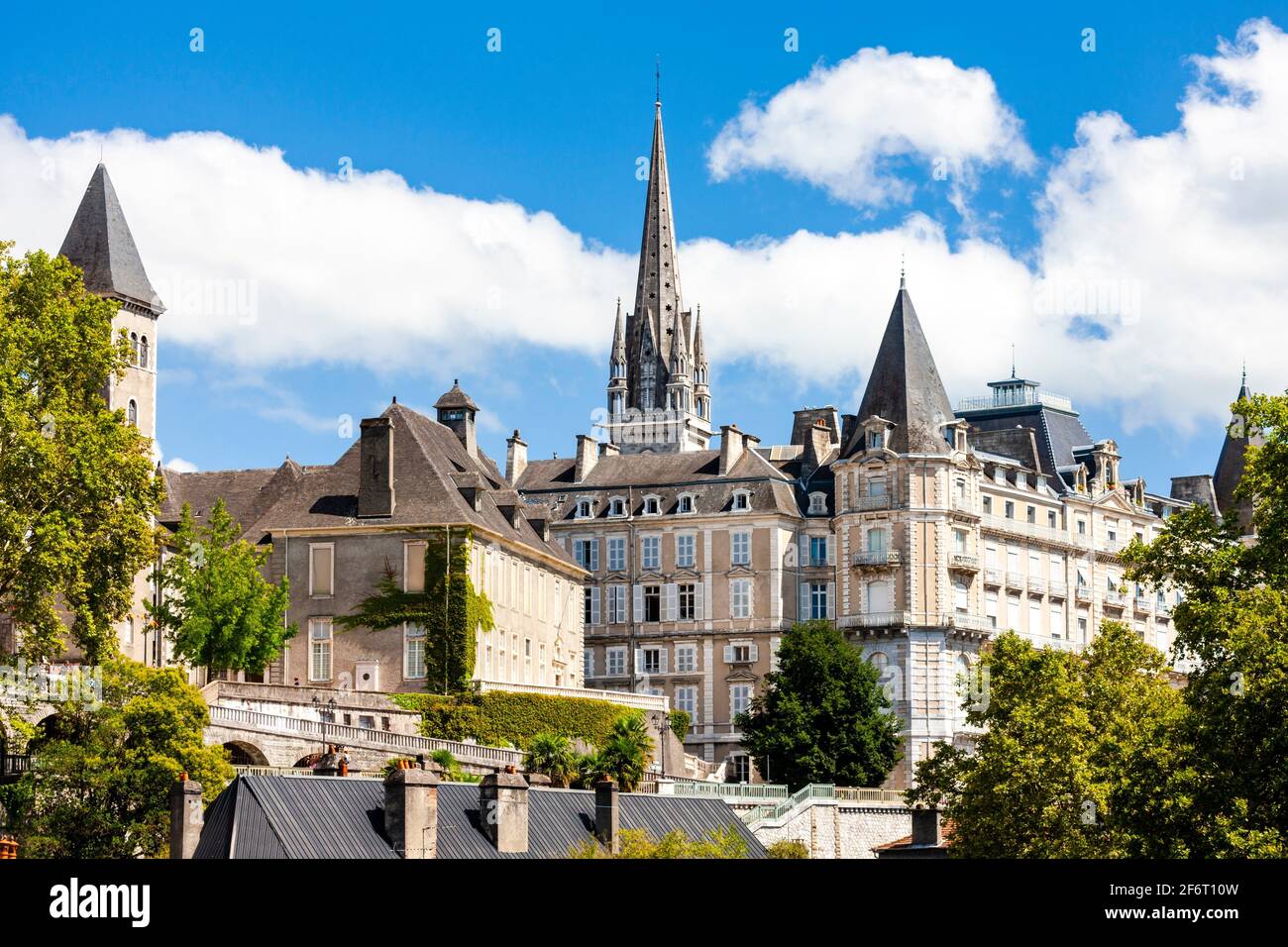 Pau france city hi res stock photography and images Alamy Pau france city hi res stock photography and images Alamy