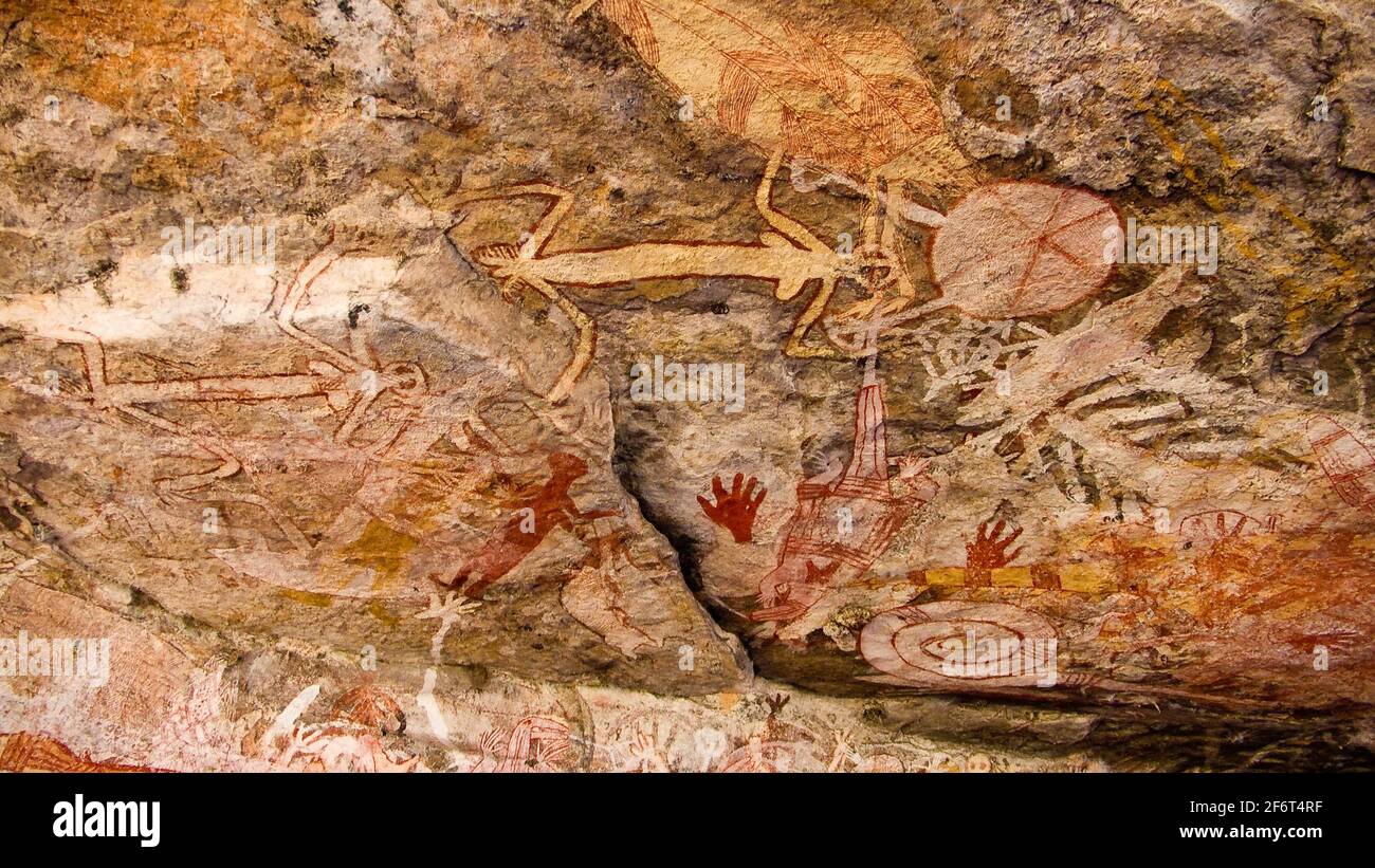 Aboriginal land painting hi-res stock photography and images - Alamy