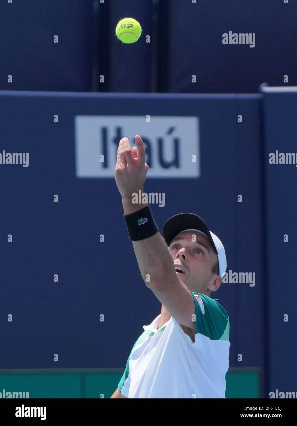 Miami, United States Of America. 02nd Apr, 2021. MIAMI GARDENS, FLORIDA - APRIL 02: Roberto Bautista Agut of Spain serves to Jannick Sinner of Italy in the semifinals during the Miami Open at Hard Rock Stadium on April 02, 2021 in Miami Gardens, Florid (Photo by Alberto E. Tamargo/Sipa USA) Credit: Sipa USA/Alamy Live News Stock Photo