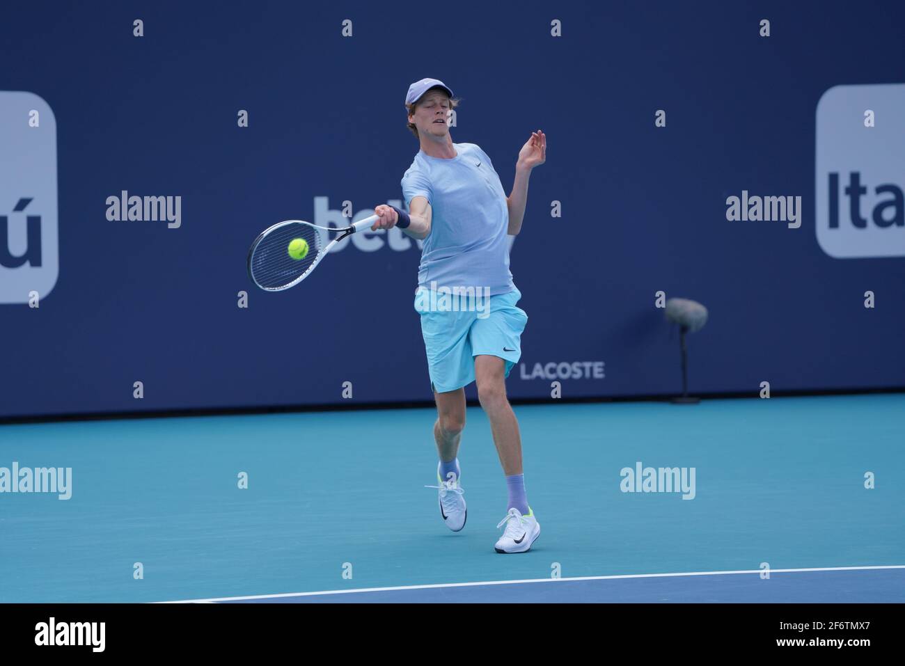 Miami, United States Of America. 02nd Apr, 2021. MIAMI GARDENS, FLORIDA - APRIL 02: Jannick Sinner of Italyreturns a shot to Roberto Bautista Agut of Spain in the semifinals during the Miami Open at Hard Rock Stadium on April 02, 2021 in Miami Gardens, Florida. (Photo by Alberto E. Tamargo/Sipa USA) Credit: Sipa USA/Alamy Live News Stock Photo