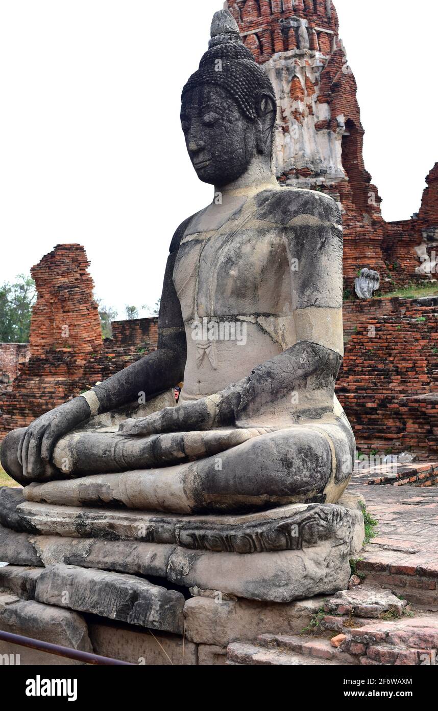 Ayutthaya Historical Park, Wat Mahathat buddhist temple (14th century, World Heritage). Buddha statue. Phra Nakhon Si Ayutthaya, Thailand. Stock Photo