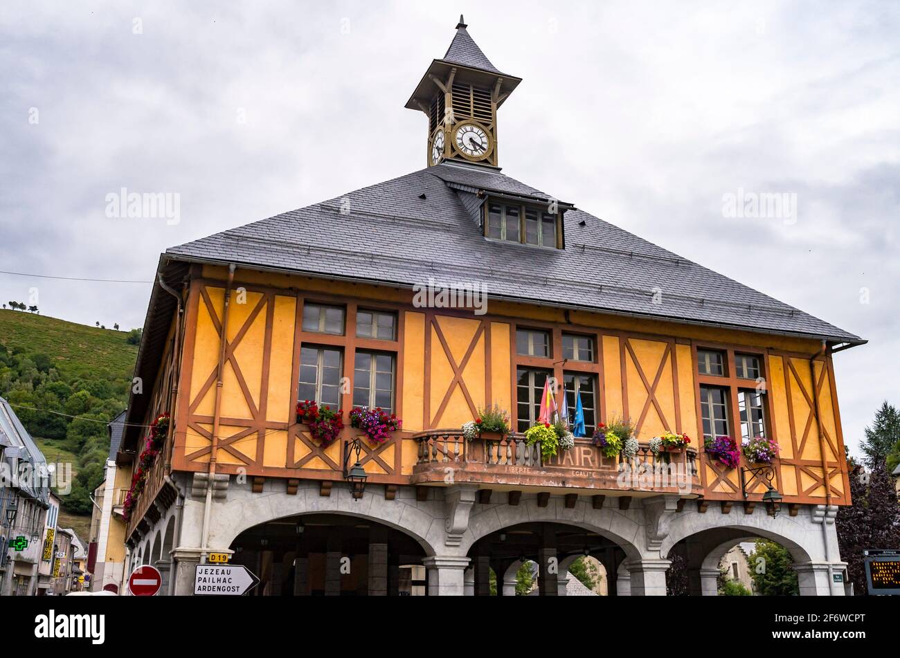 France Hautes Pyrenees Arreau Village High Resolution Stock Photography And Images Alamy