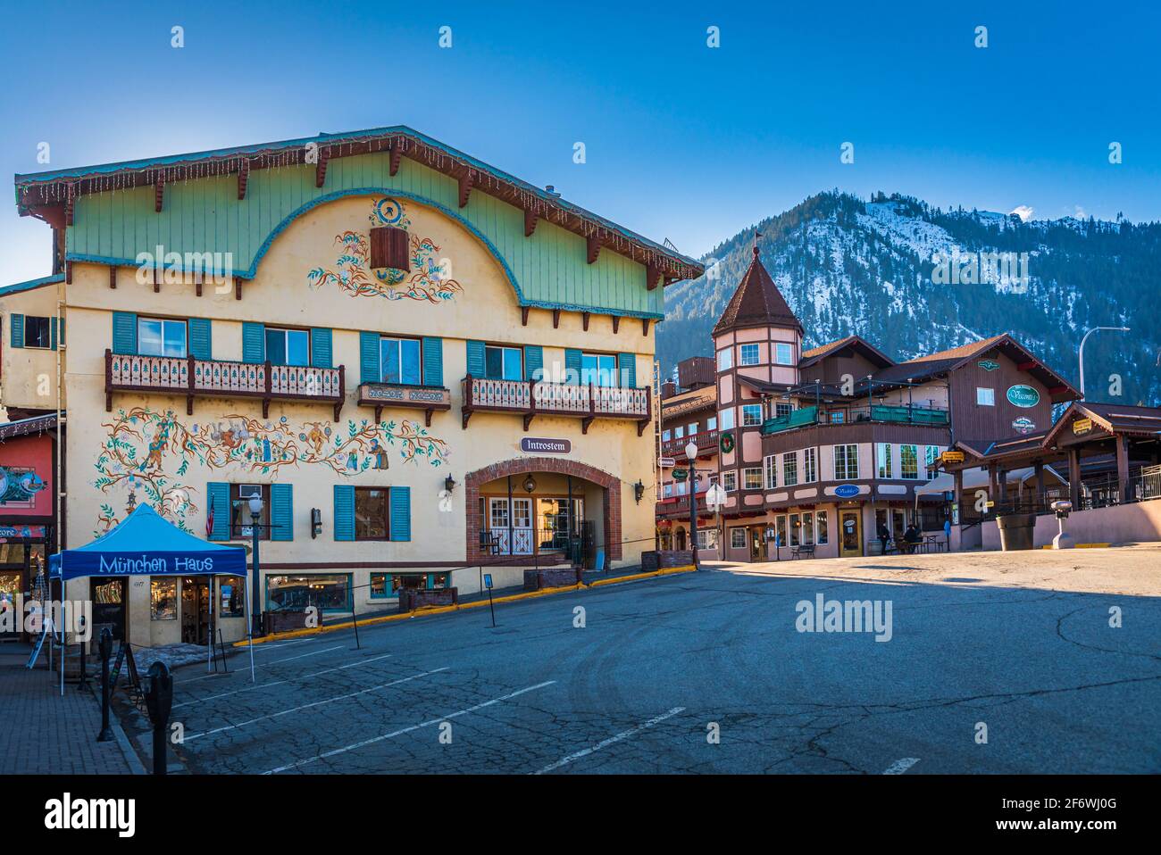 Leavenworth is a city in Chelan County, Washington, in Eastern Washington United States. The entire town center is modelled on a Bavarian village. Stock Photo