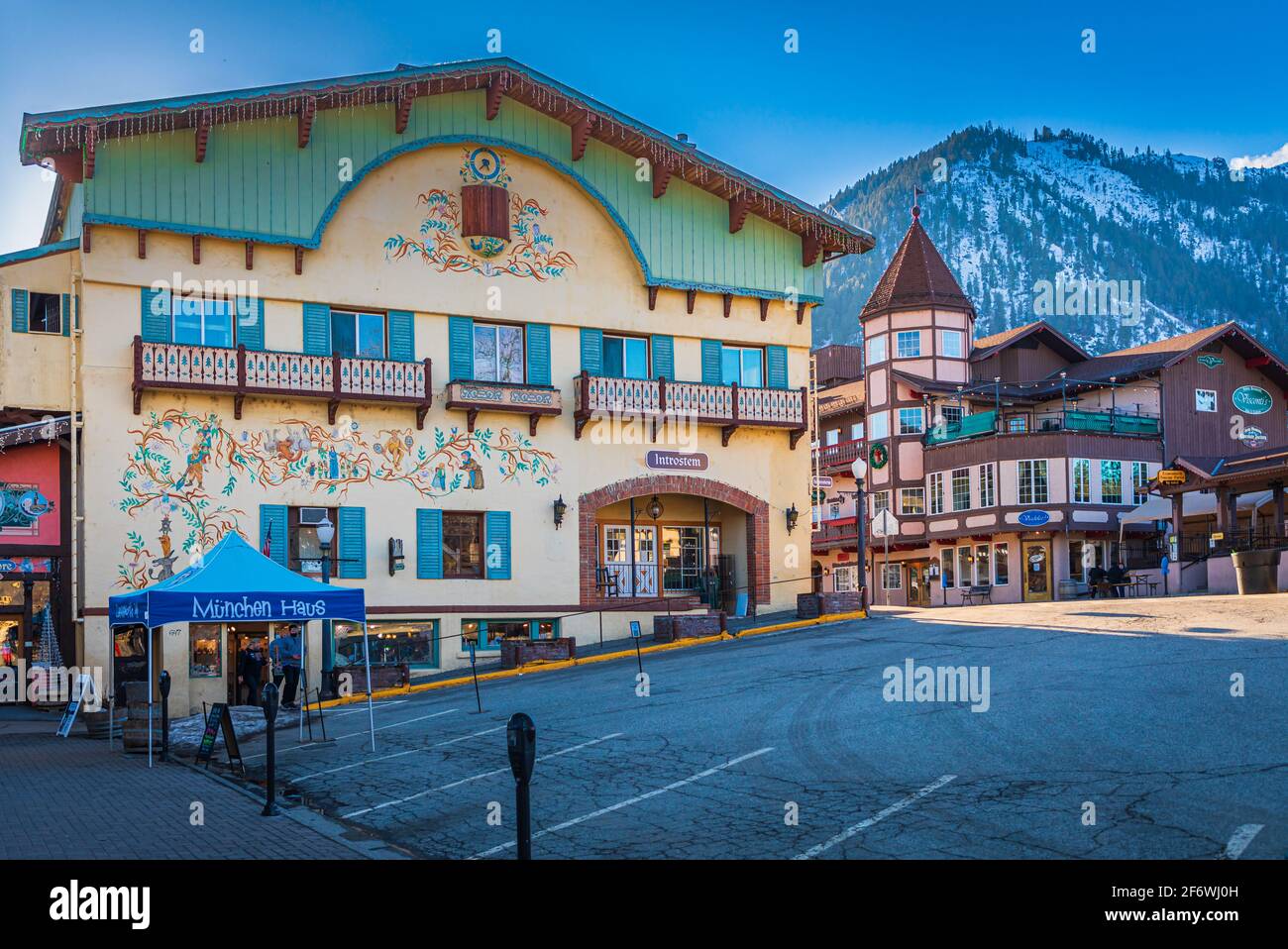 Leavenworth is a city in Chelan County, Washington, in Eastern Washington United States. The entire town center is modelled on a Bavarian village. Stock Photo