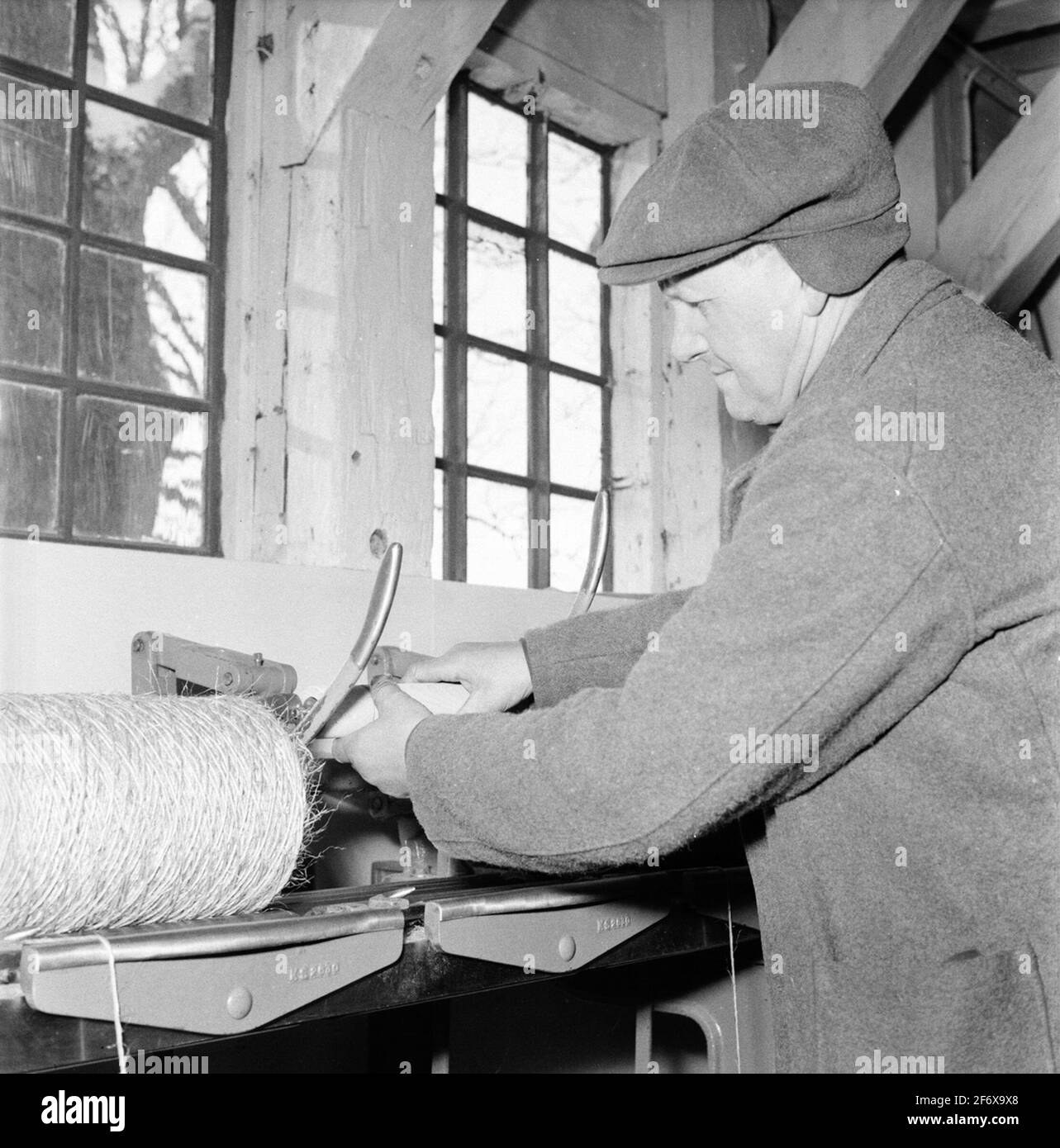 The rope ware track (pictured name).The rope warehouse (depicted name ...