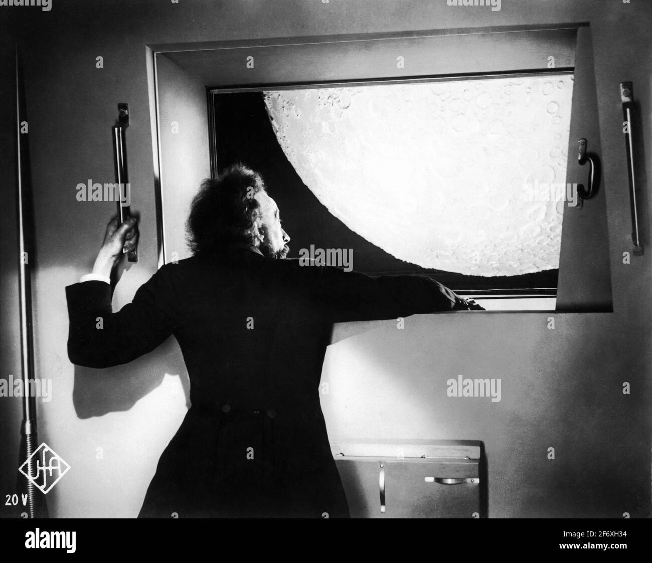KLAUS POHL as Professor Georg Manfeldt in FRAU IM MOND / GIRL IN THE MOON 1929 director FRITZ LANG novel and script Thea von Harbou Fritz Lang-Film / Universum Film (UFA) Stock Photo