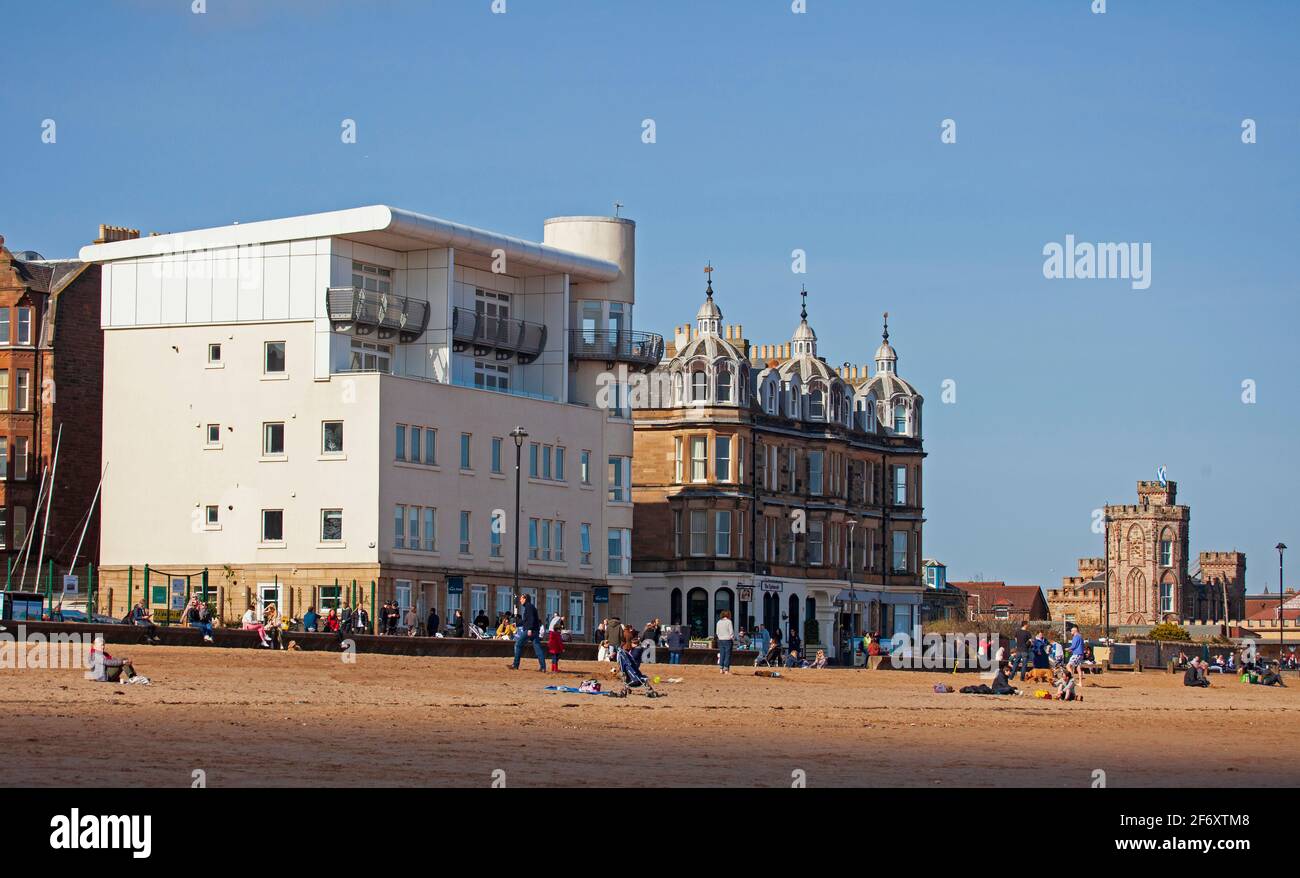 Portobello, Edinburgh, Scotland., UK weather. 3rd April 2021. Sunny for