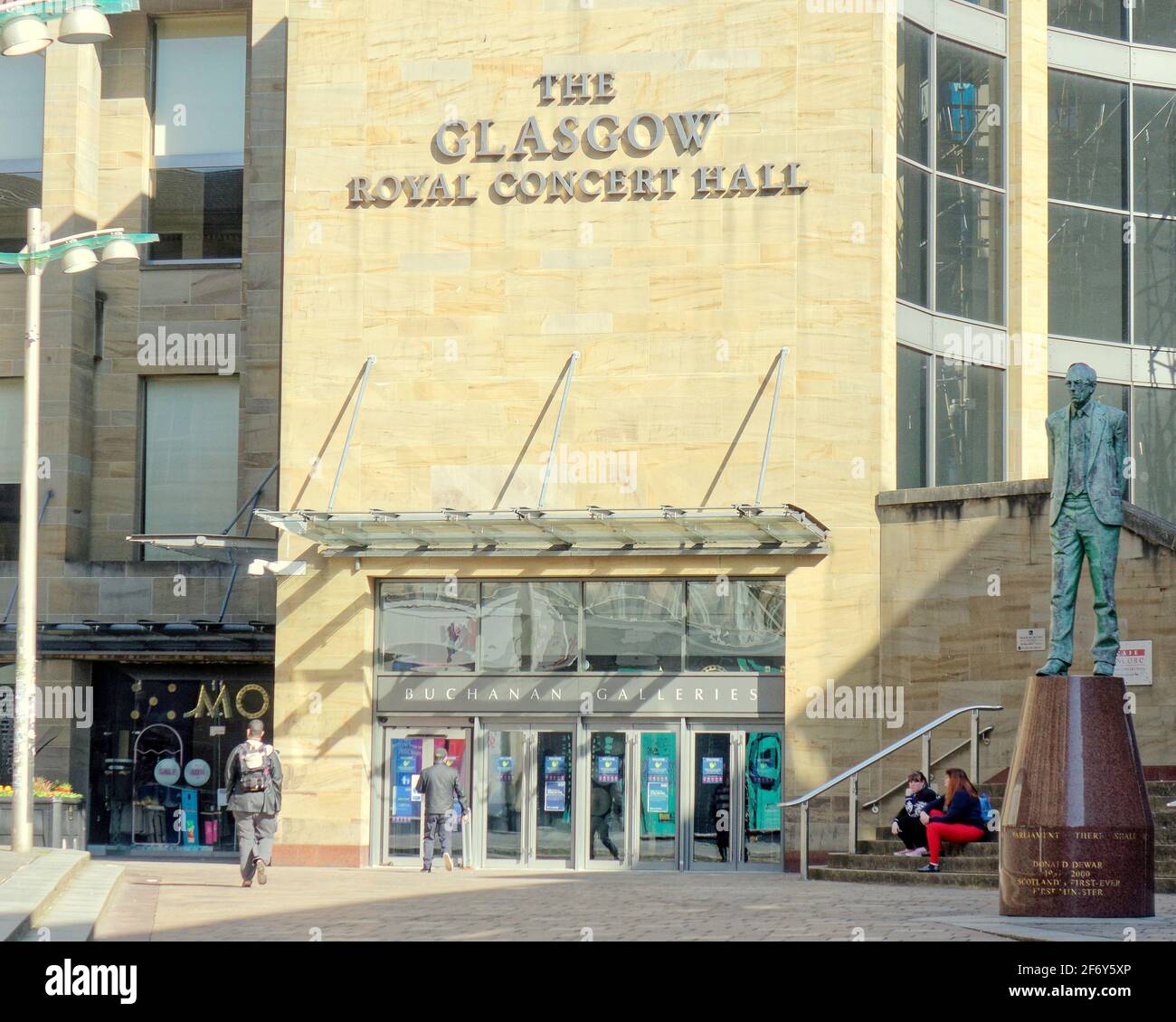 Glasgow, Scotland, UK .3rd April, 2021. UK Weather Spring weather and