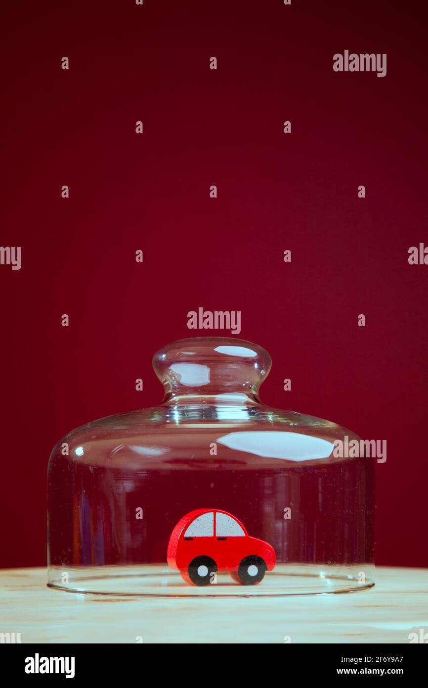Glass shield hires stock photography and images Alamy