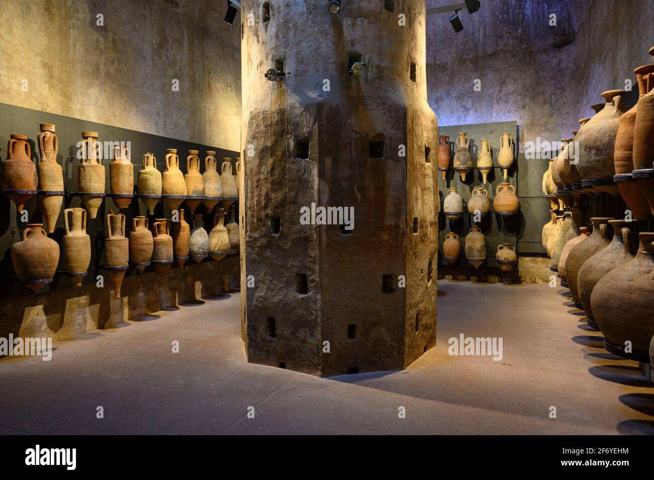 Rome. Italy. Collection of assorted ancient Roman amphorae on display at the Museum of the Imperial Fora at Trajan's Markets (Museo dei Fori Imperiali Stock Photo