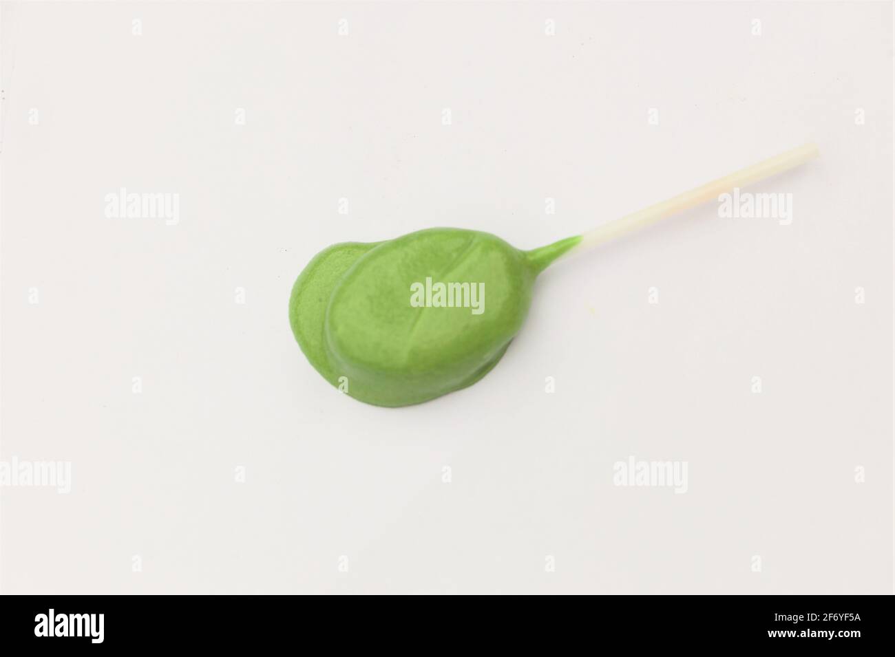 One green lollipop hi-res stock photography and images - Alamy