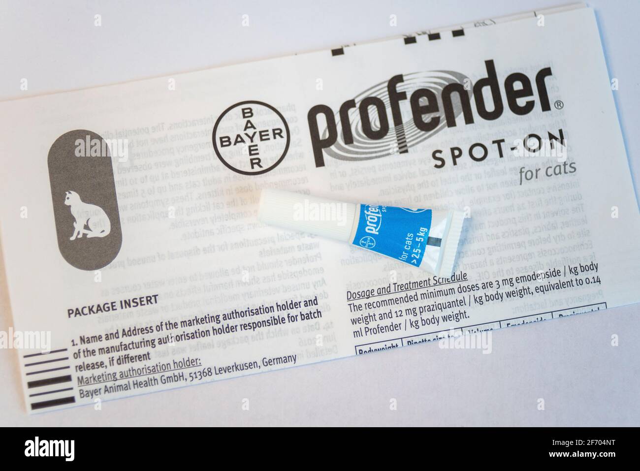 Profender Spot On solution medication for cats for control of intestinal  roundworms, tapeworms and lungworms. Tube Stock Photo - Alamy