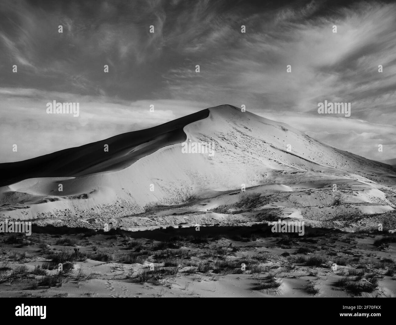 Black and White Sand Dunes Cloudy Sky Stock Photo - Alamy