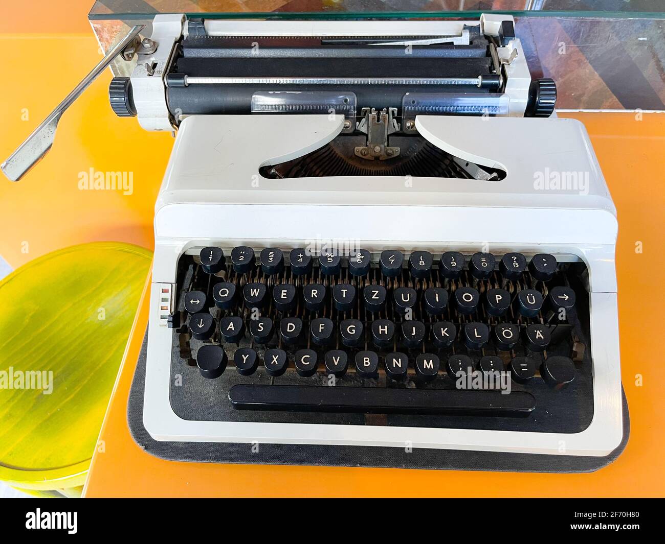 Typewriter top view hires stock photography and images Alamy