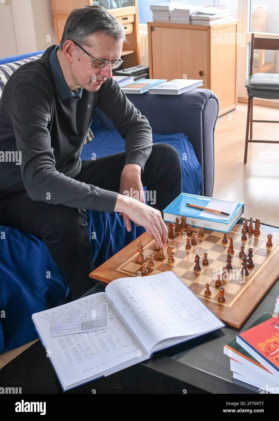 Correspondence Chess Player High Resolution Stock Photography and Images -  Alamy