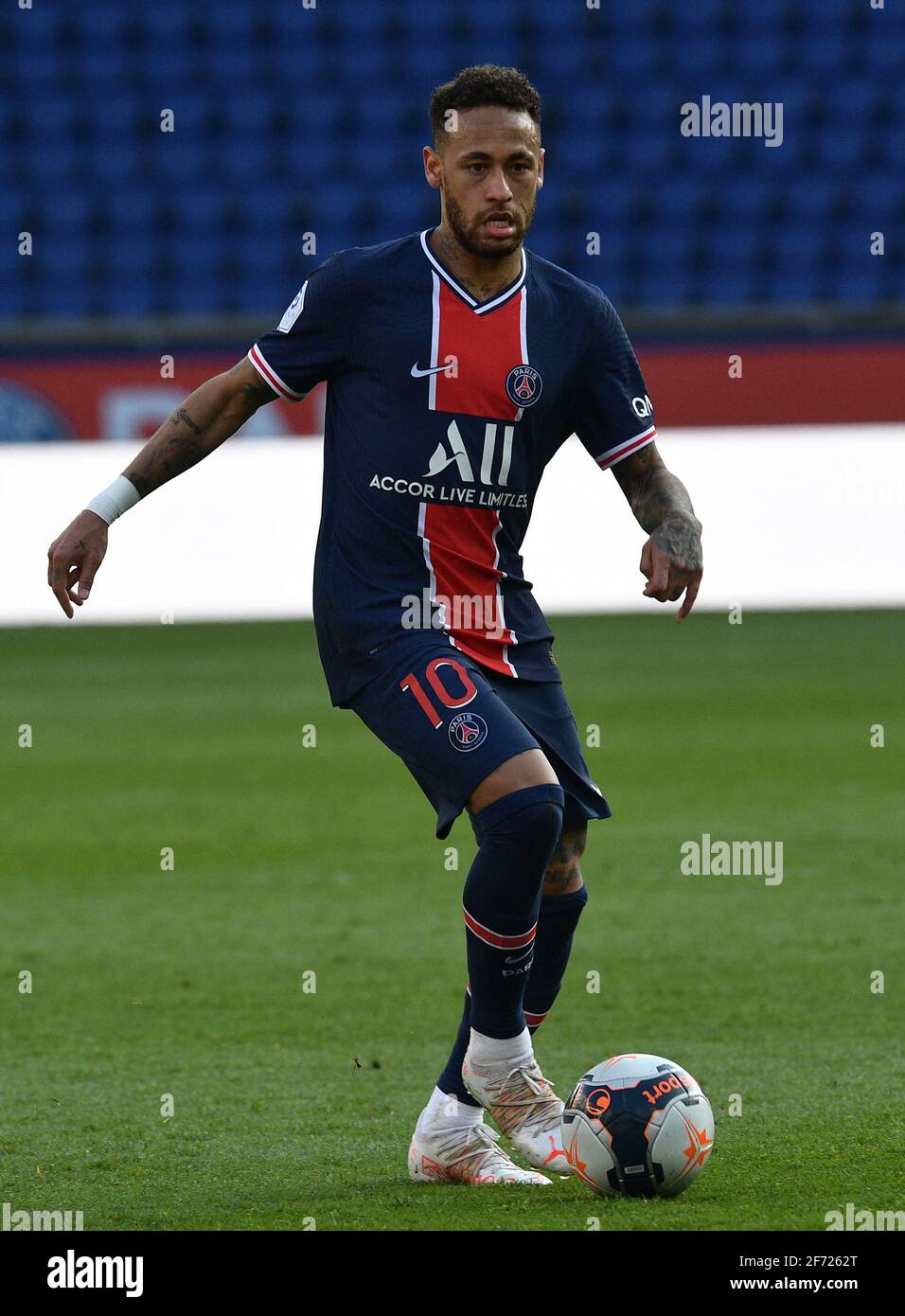 Neymar of PSG in action during the Ligue 1 match between Paris Saint  Germain and LOSC Lille at Parc des Princes on April 03, 2021 in Paris,  France. Photo by Christian Liewig/ABACAPRESS.COM