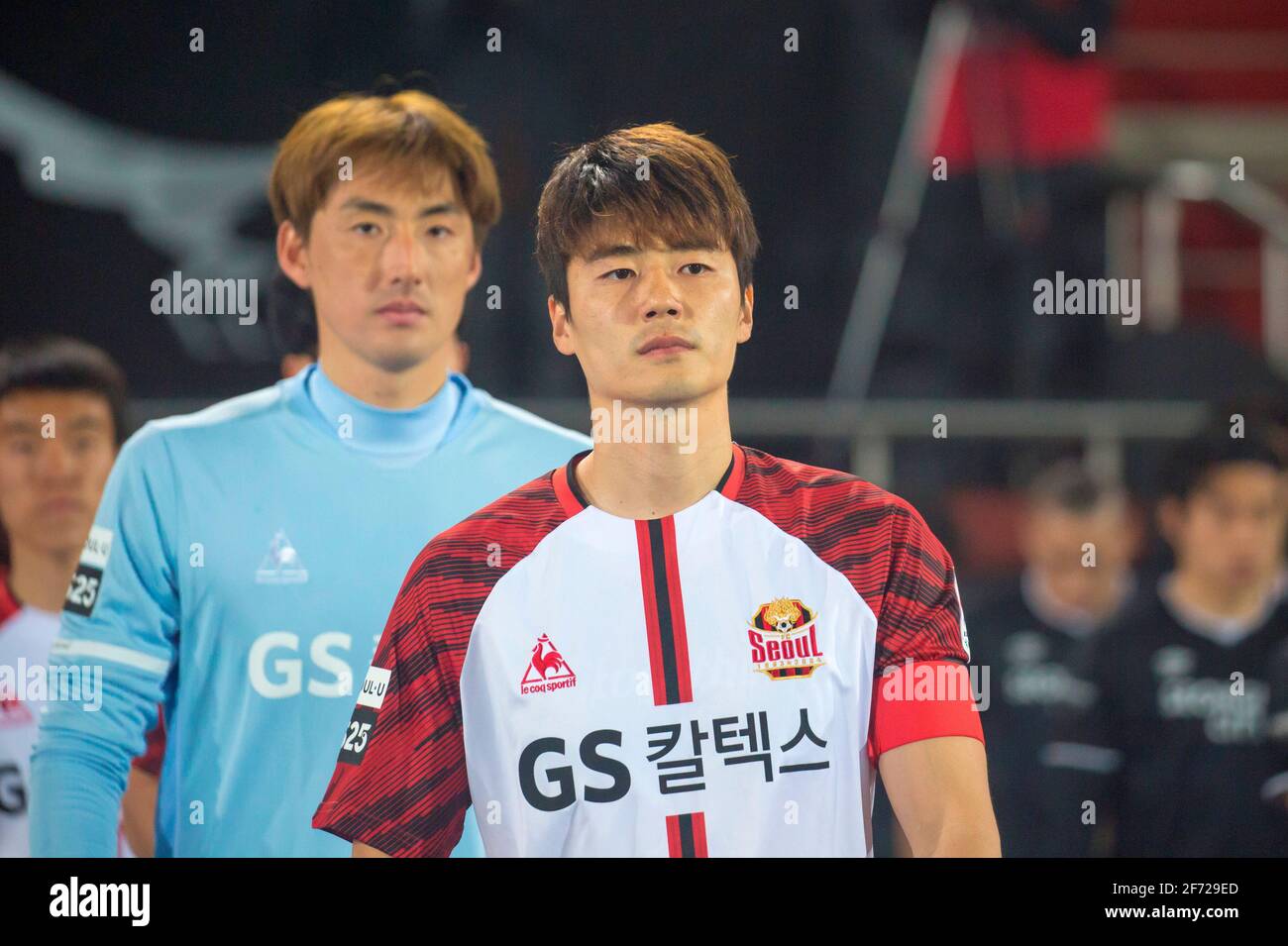 Seoul, South Korea. 10th Mar, 2021. Ki Sung-Yueng (front, FC Seoul), Mar 10, 2021 - Football/Soccer : The 3rd round of the 2021 K League 1 soccer match between Seongnam FC 1-0 FC Seoul at Tancheon Sports Complex in Seongnam, south of Seoul, South Korea. Credit: Lee Jae-Won/AFLO/Alamy Live News Stock Photo